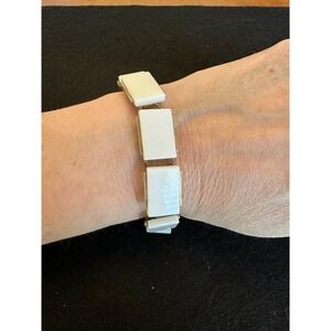 Vintage‎ Bracelet White Plastic Panel Good Tone Links 7"